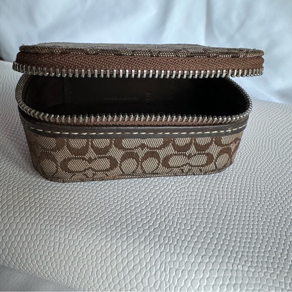 COACH -Khaki Signature Canvas Leather Pill/Jewelry Case - Picture 3 of 7